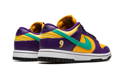 DUNK LOW WMNS"Lisa Leslie" DO9581 500