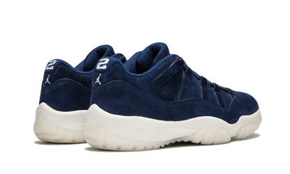 11 Retro Low "RE2PECT" AV2187 441