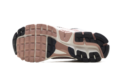 Zoom Vomero 5 WMNS"Sail Particle Pink" HF1877 102