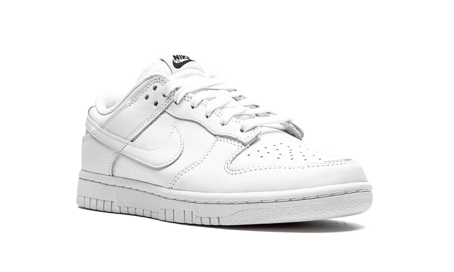 DUNK LOW WMNS"Triple White" DD1503 109