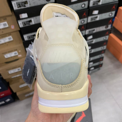 4 Retro Off-White Sail
